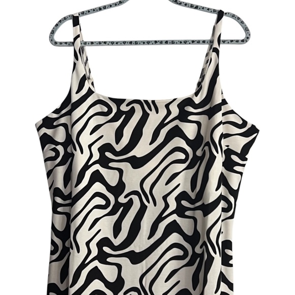 TEREA Cleo Bodycon Black & White Maxi Statement Dress Size XXL New with Tag - Picture 4 of 11